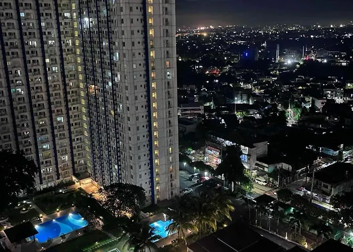 Jj Staycation Grass * Manila